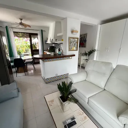 Picasso,18 * Estepona