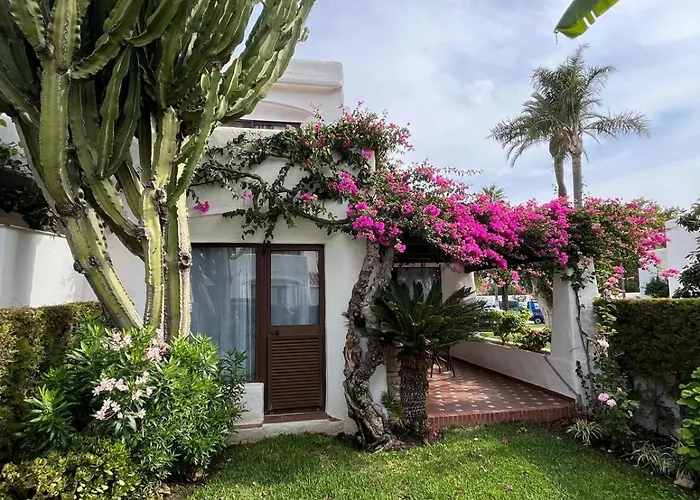 Apartment Picasso,18 *