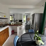 Picasso,18 Apartment